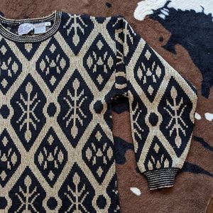 GOLDEN SNOWFLAKE SWEATER